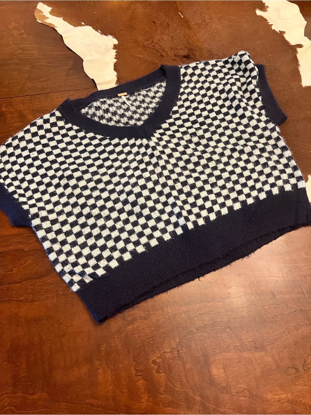 Free People Navy and White Checkered V-Neck Cropped Sweater Vest